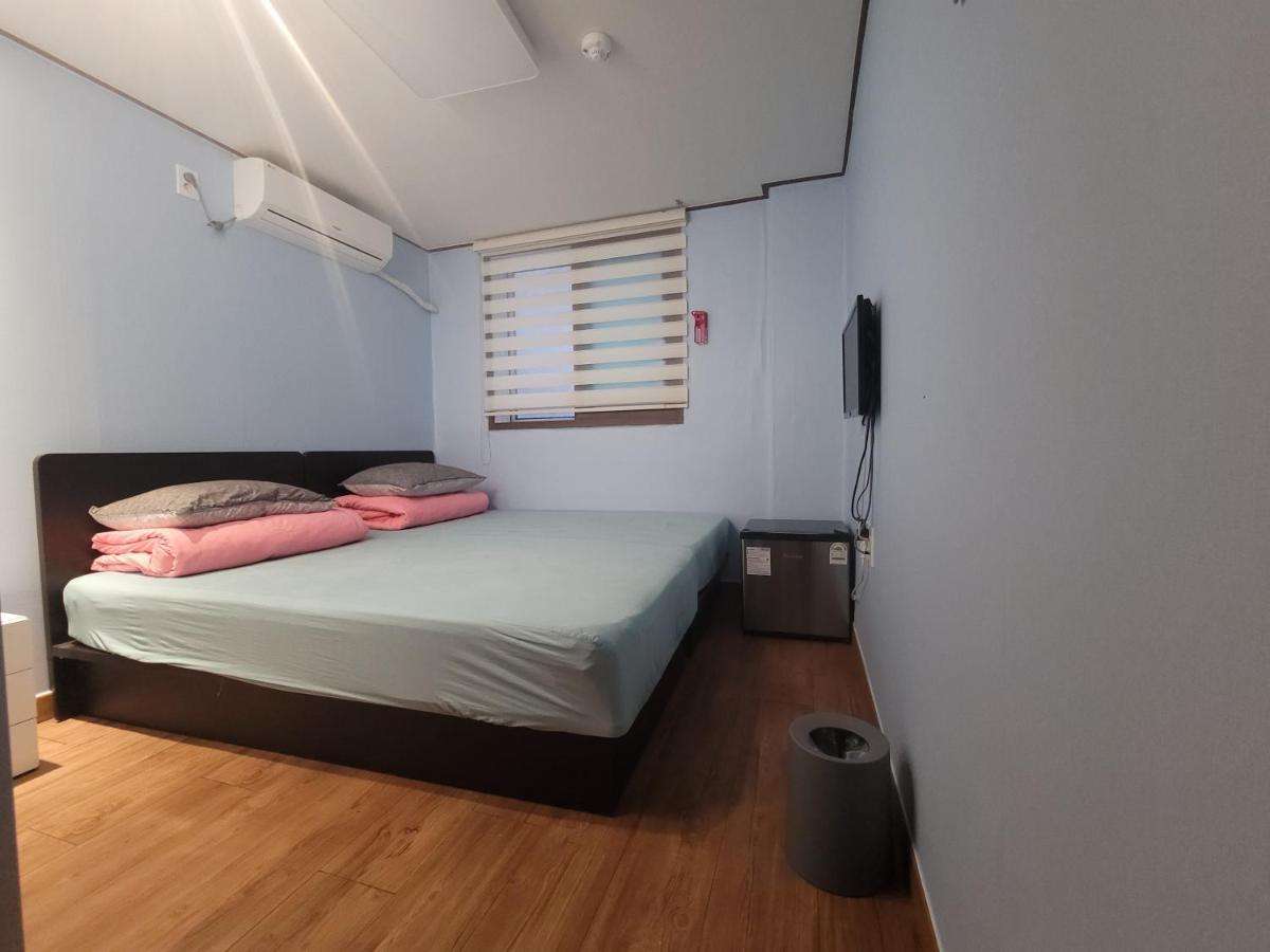 Olive Hostel Myeongdong Seoul Exteriör bild