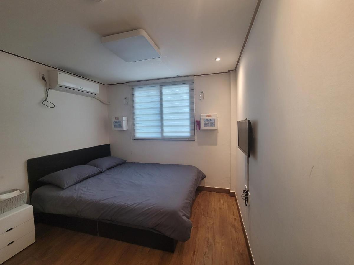 Olive Hostel Myeongdong Seoul Exteriör bild