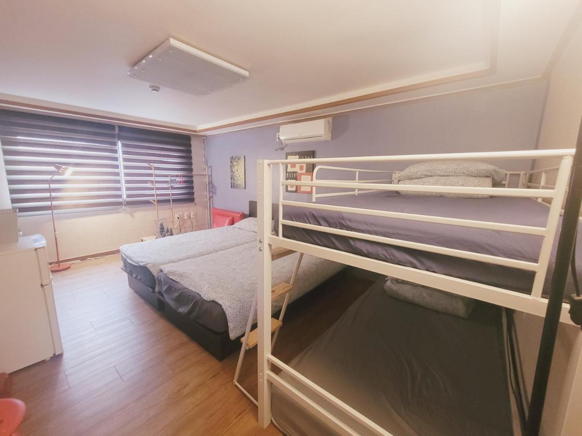 Olive Hostel Myeongdong Seoul Exteriör bild
